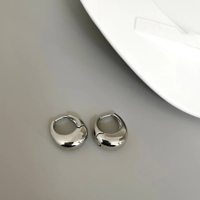 2Pcs New Classic Gold Color Plated Metal Hoop Earrings For Women, Fashion Jewelry Temperament Girls Daily Wear Stud Earrings