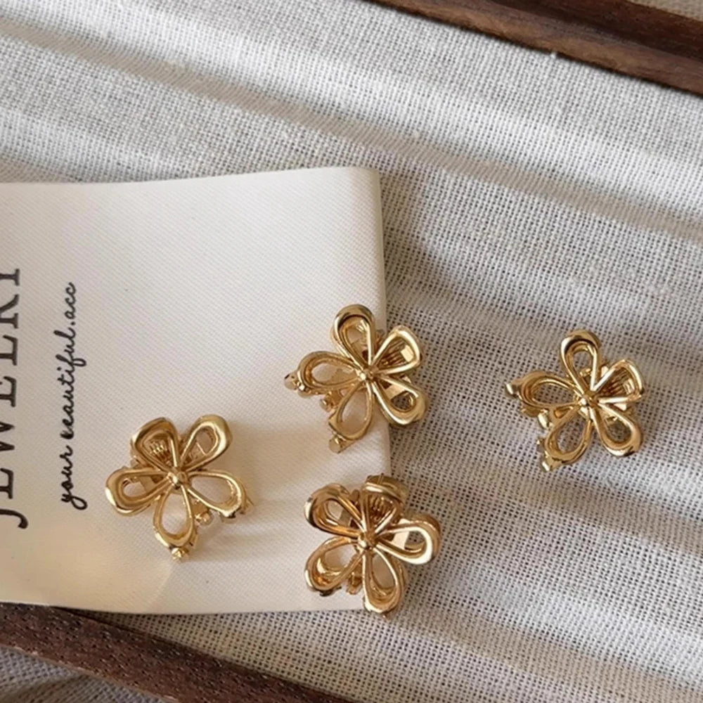 2/4pcs Mini Metal Hair Claw Clip Gold Silver Flower Geometric Clamps Grab Shark Clip Ins Korean Girls Women Hair Accessories